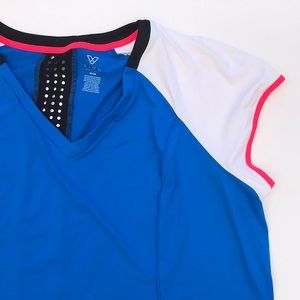 Lane Bryant livi active wear plus 26/28 top